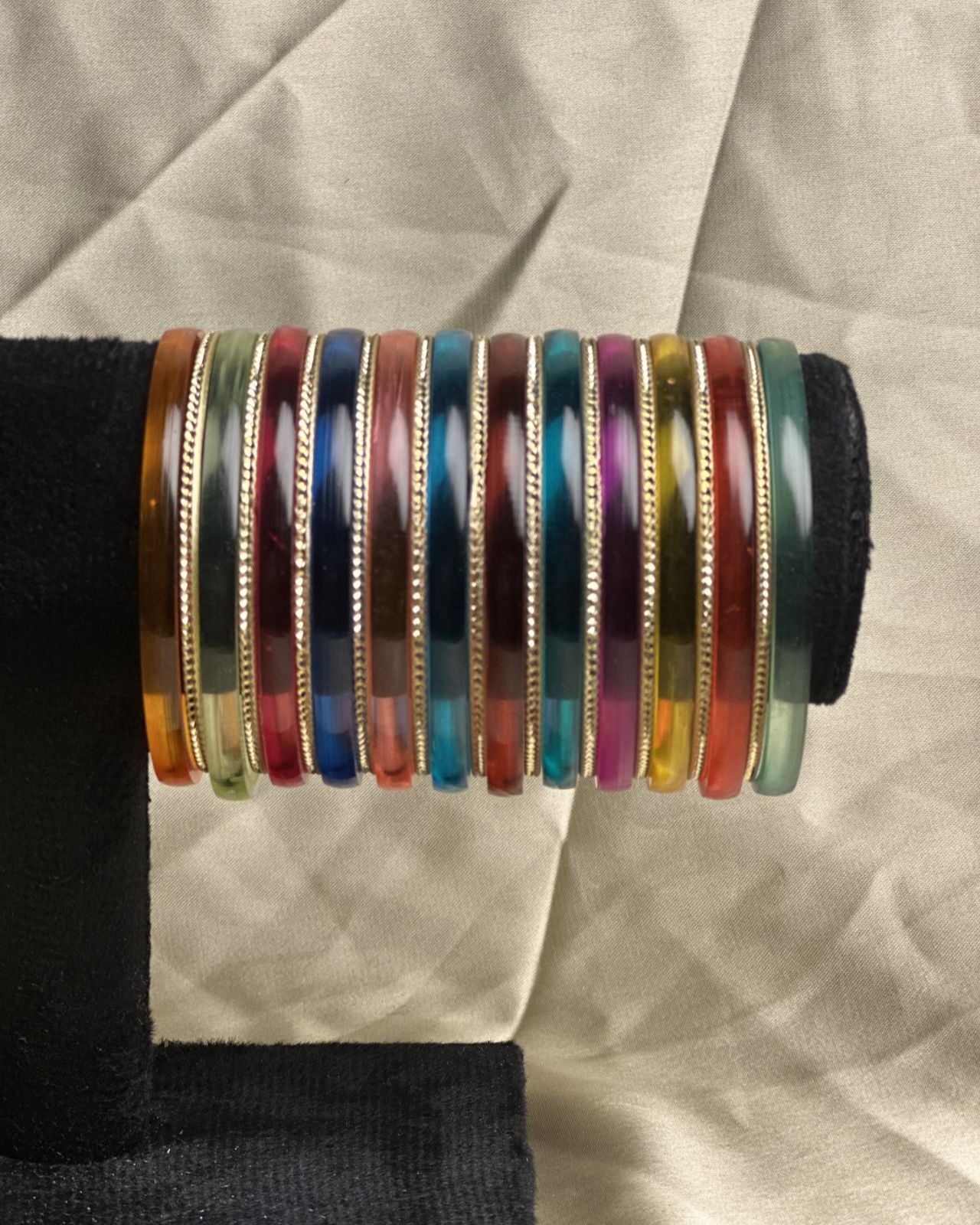 Plastic Jelly Set (Golden Bangles)