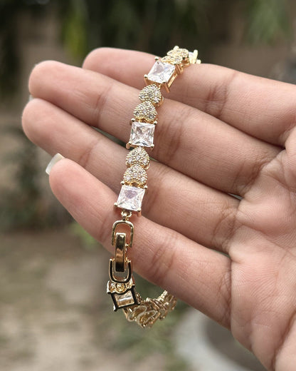 Enora Bracelets