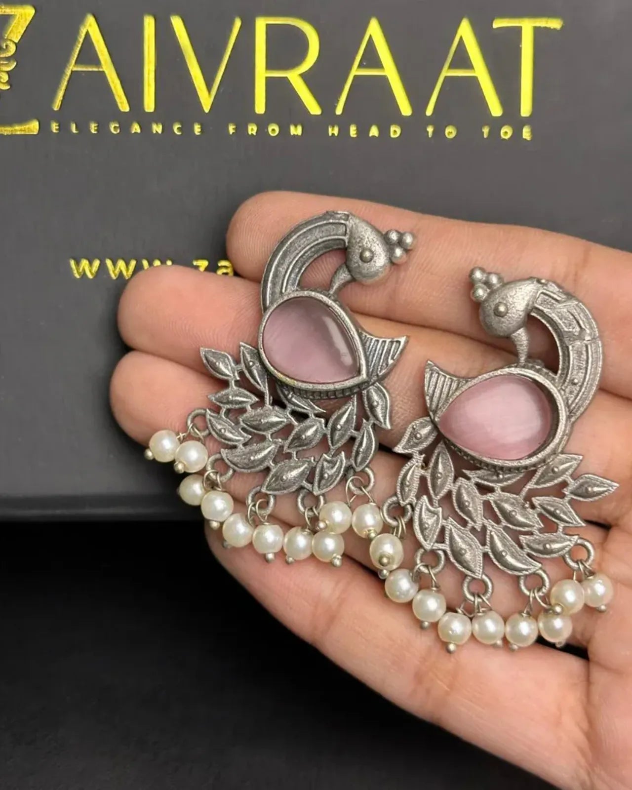 Moor Pankh Jhumki (Pink)