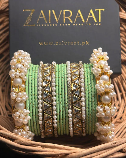 Zewrak - Triangle Kundan Bangles Set