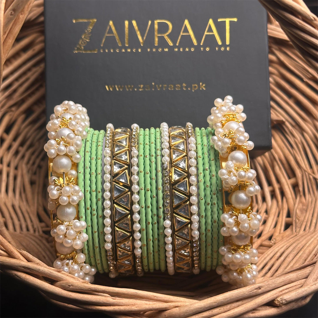 Zewrak - Triangle Kundan Bangles Set