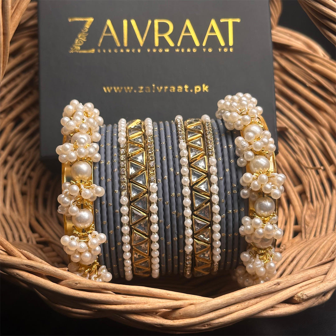 Zewrak - Triangle Kundan Bangles Set