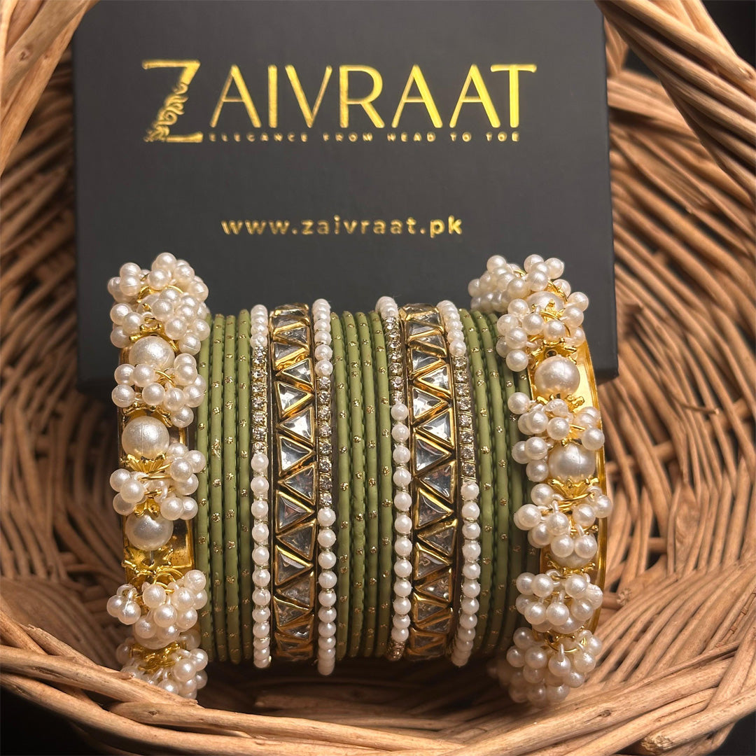 Zewrak - Triangle Kundan Bangles Set