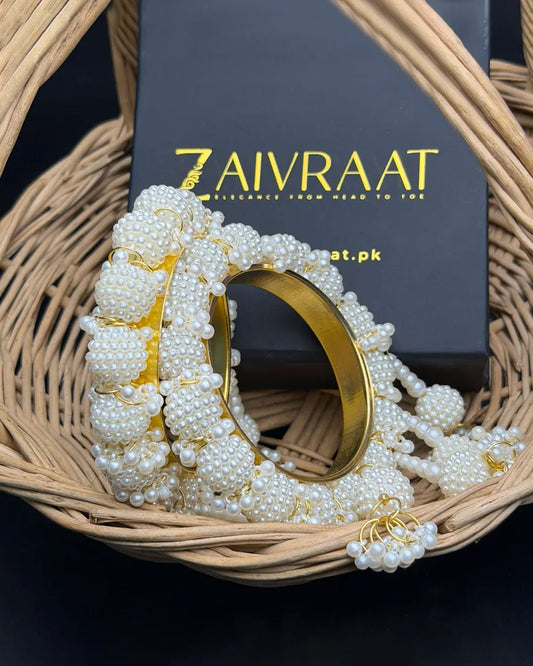 White Big Pearls kara