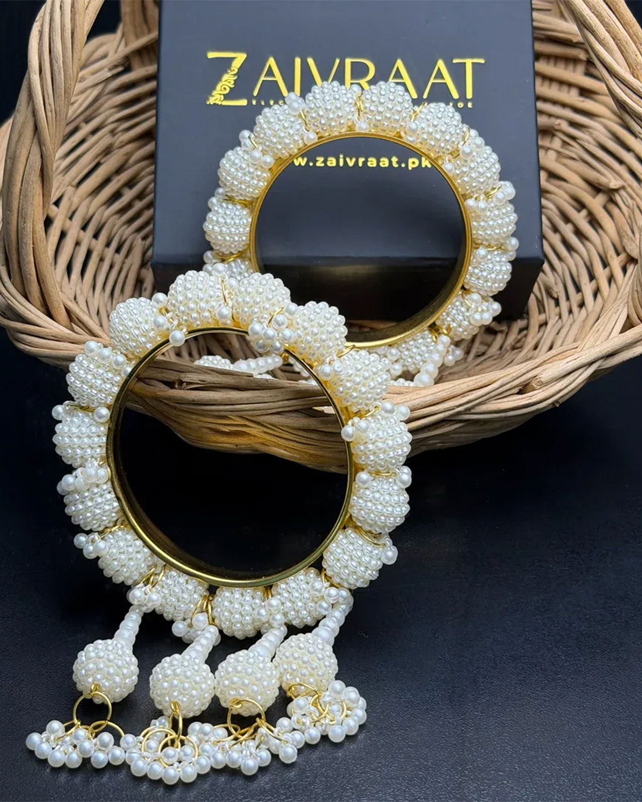 White Big Pearls kara