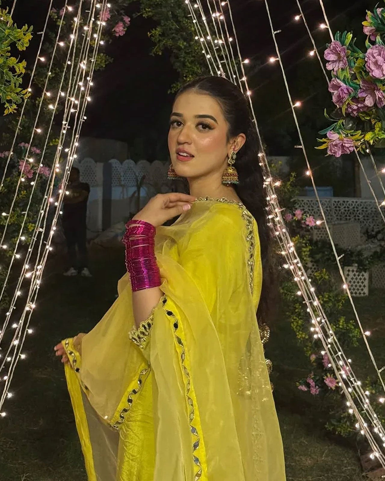 Zarnab Inspired Pink Glass Bangles