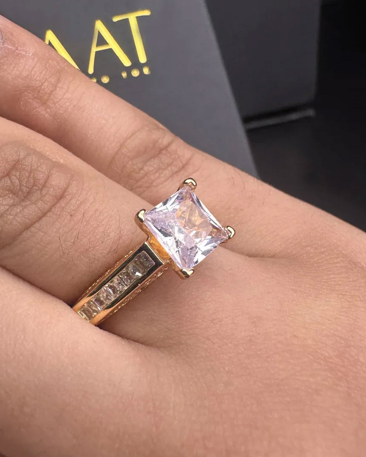 Eternal Love (Golden)