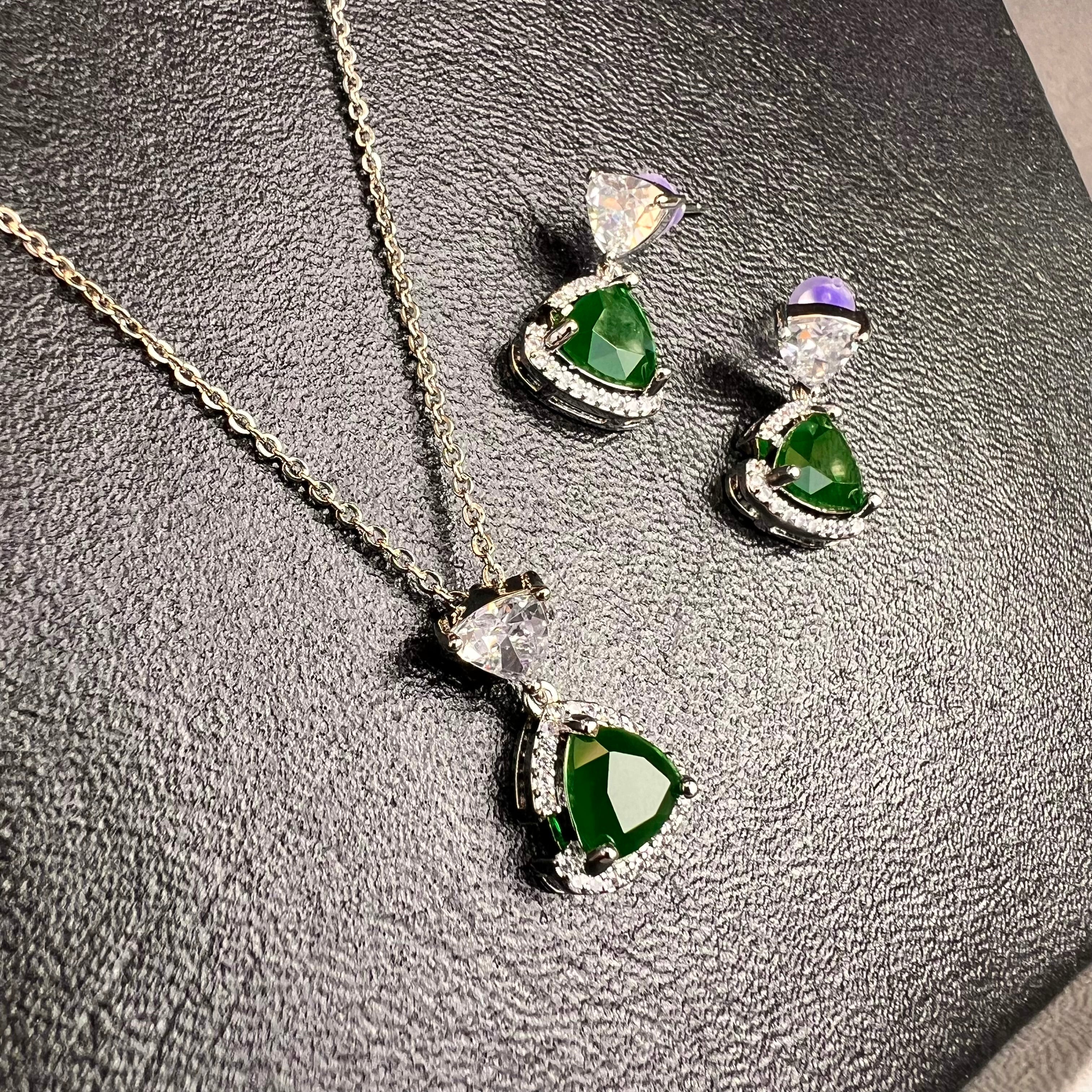 Essenes Emerald Set