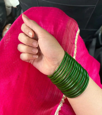 Yumna Zaidi Inspired Green Glass Bangles - Zaivraat