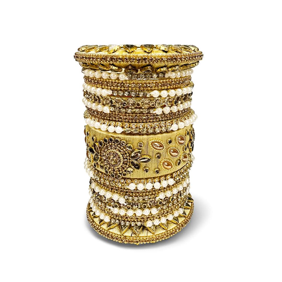 Cream Silk Thread Wrapped Bridal Bangle Set by Zaivraat
