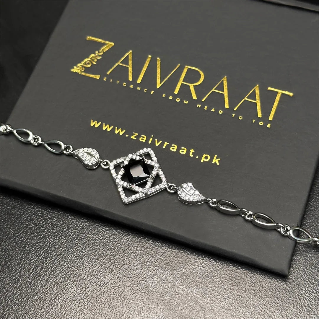Vyric (Black) - Zaivraat