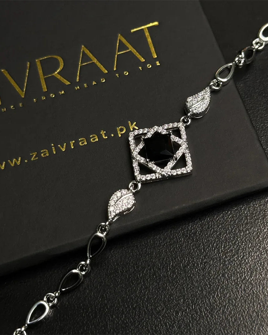 Vyric (Black) - Zaivraat