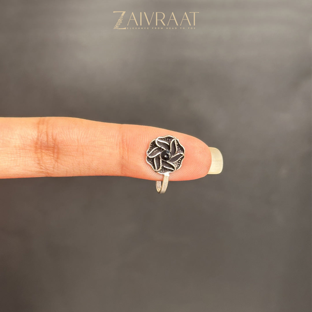 Qulab - Antique Nose Ring (Black)