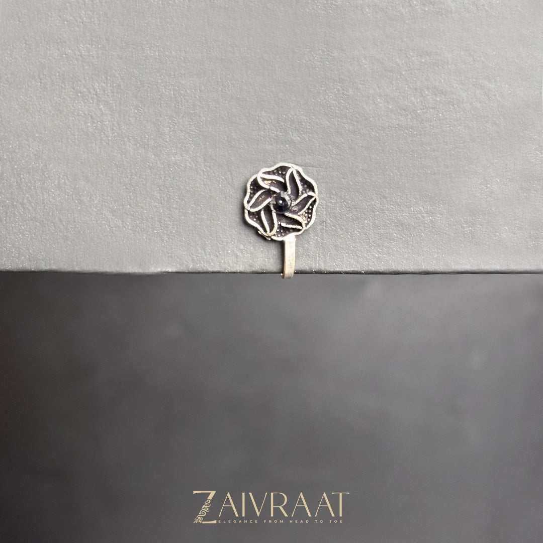 Qulab - Antique Nose Ring (Black)