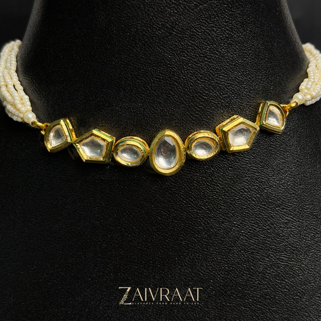 Aks Kundan Choker Set