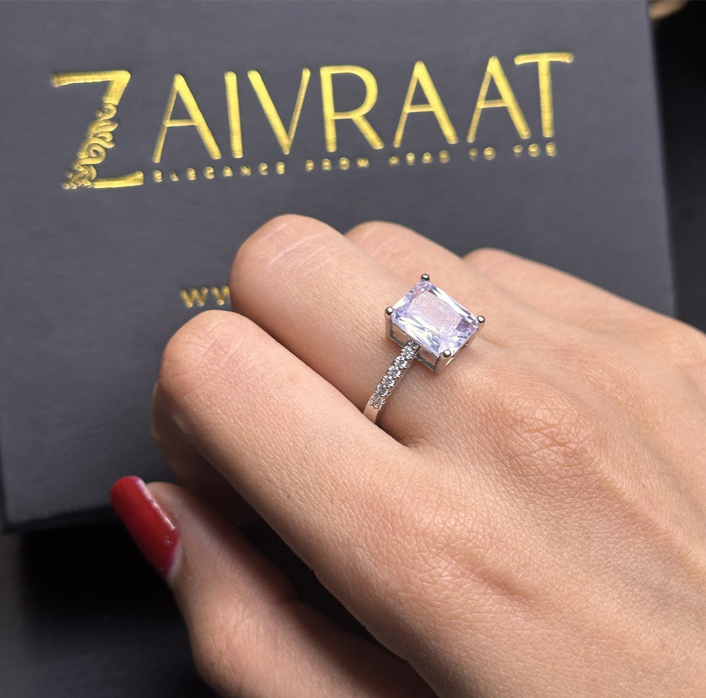 Petal (Silver - White)