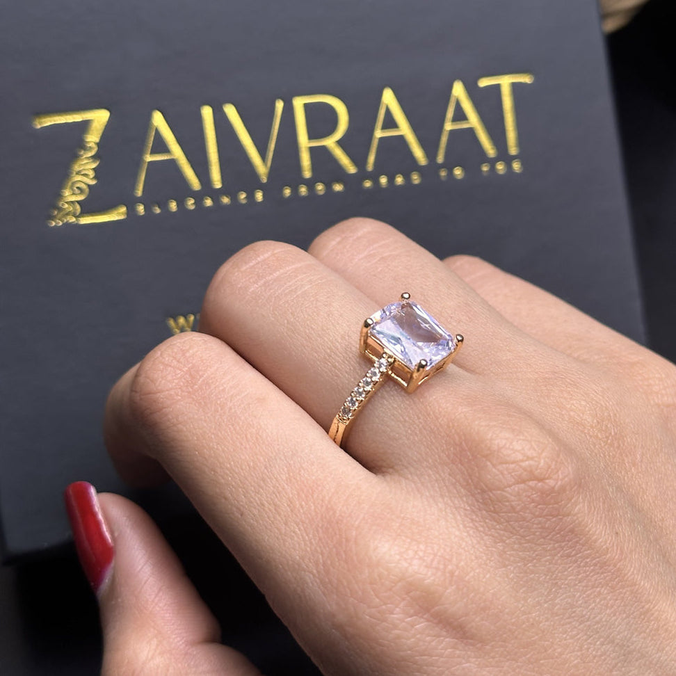 Petal (Gold - White)