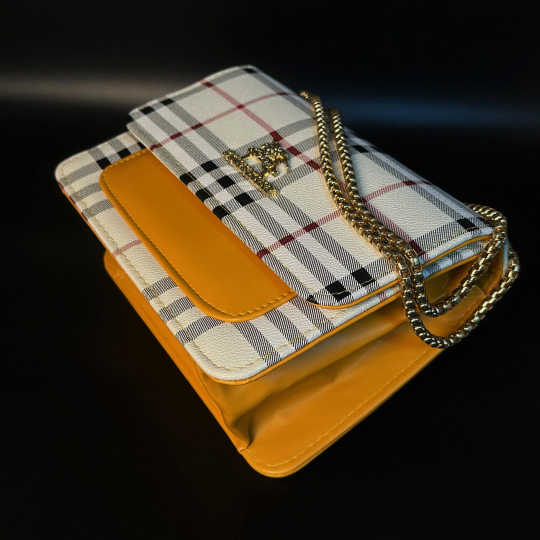 Stylish Plaid Handbag with Gold Chain