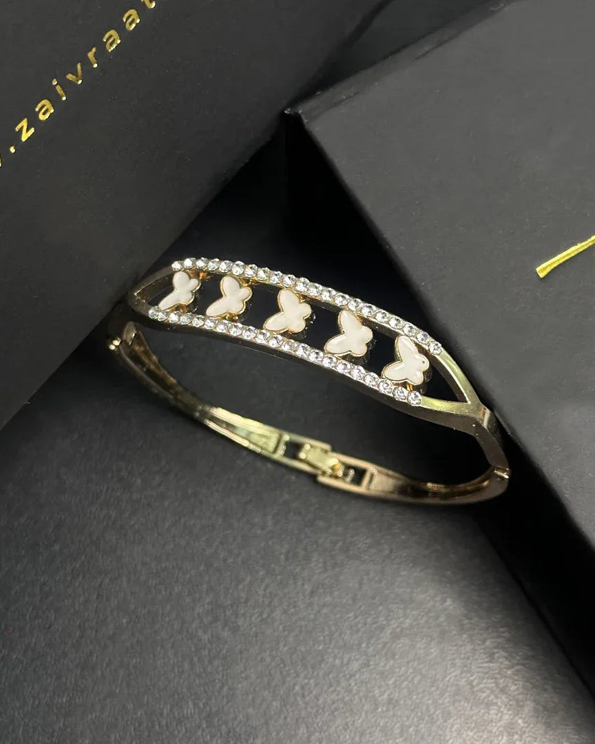 Butterfly Flutter Bracelet - Zaivraat