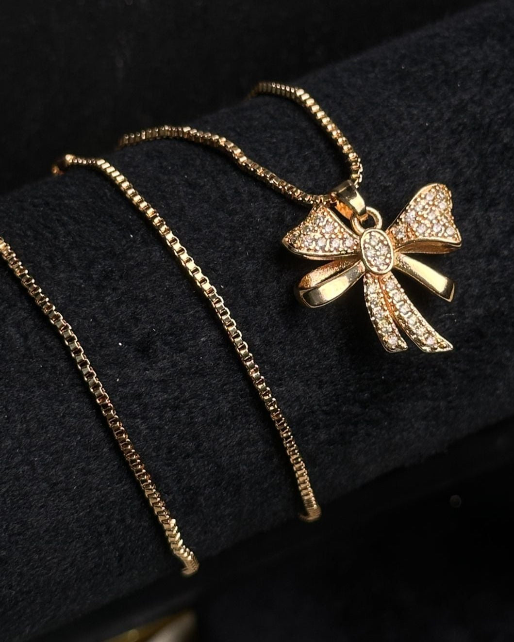 Long Golden Bow Necklace