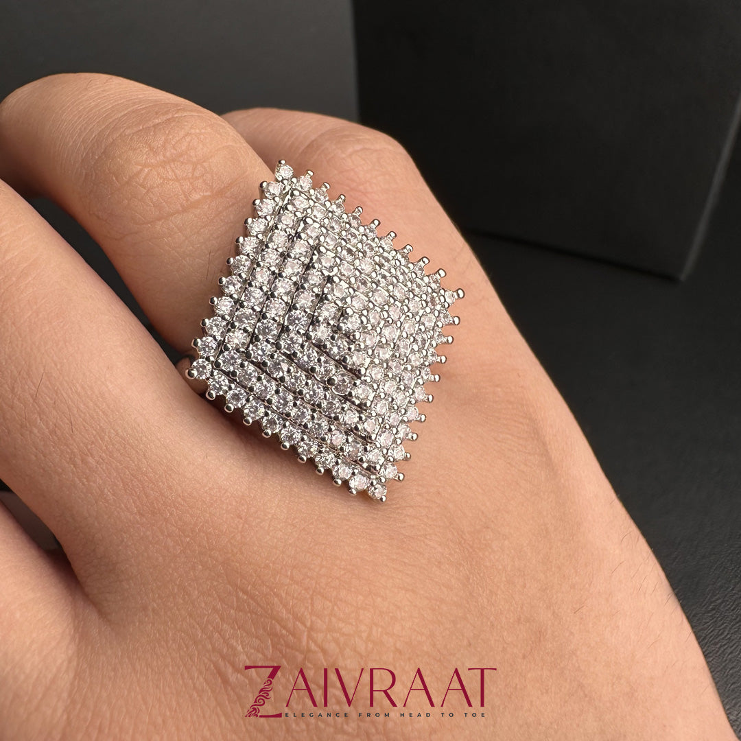 Paramid Zirconia ring