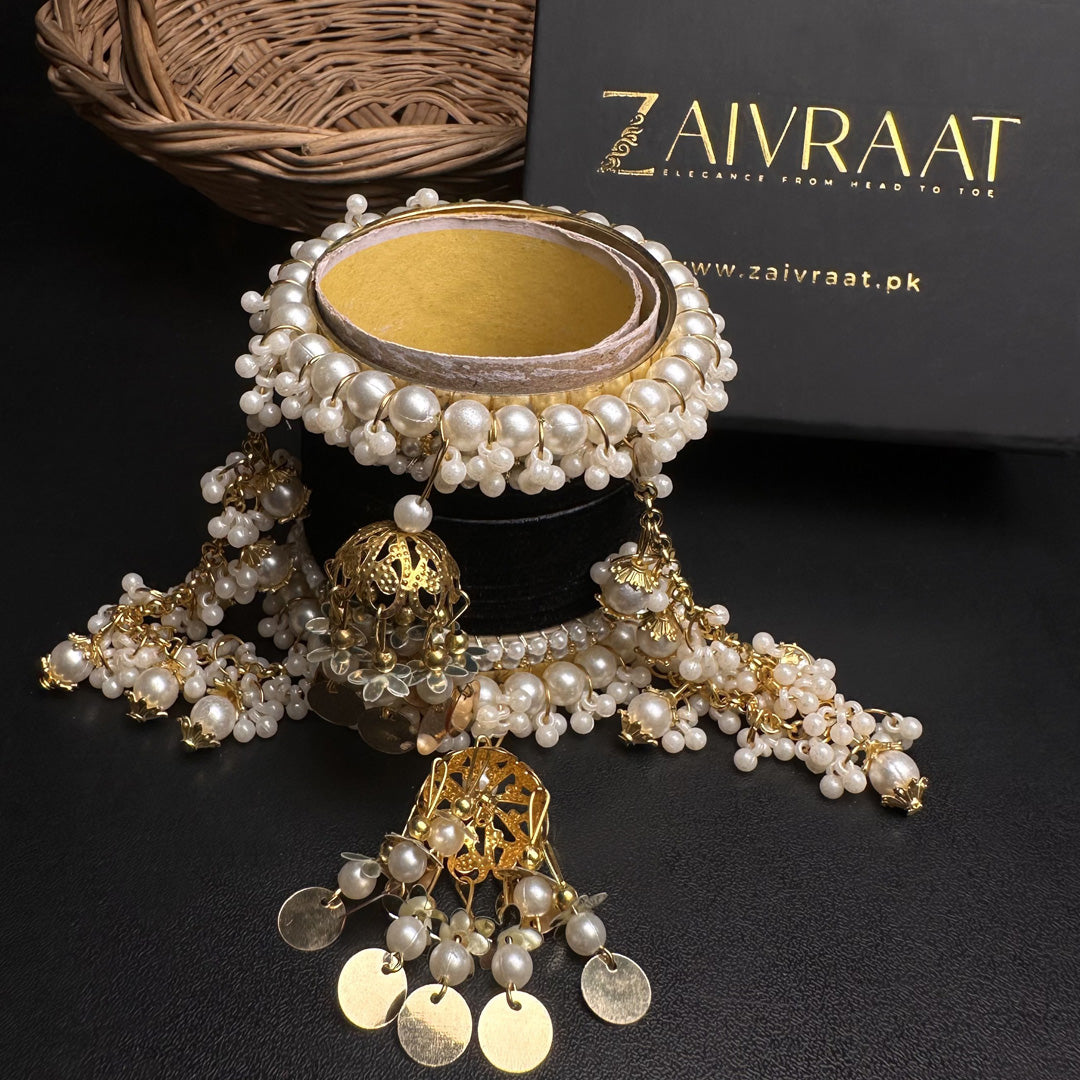 UNS - Velvet  Pearl Hanging Set