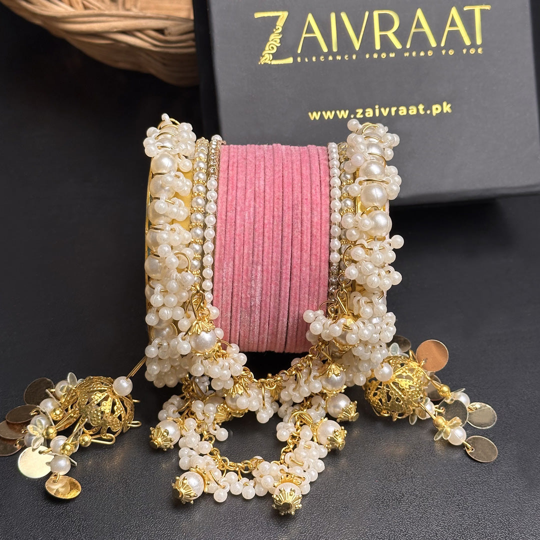 UNS - Velvet  Pearl Hanging Set