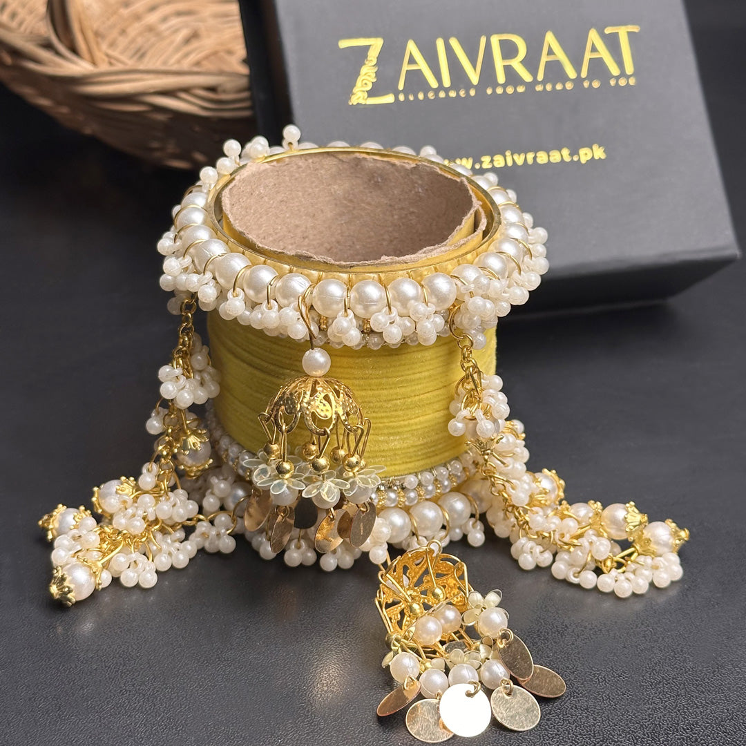 UNS - Velvet  Pearl Hanging Set