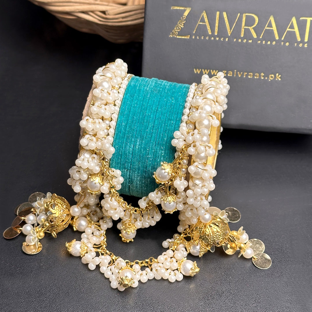 UNS - Velvet  Pearl Hanging Set