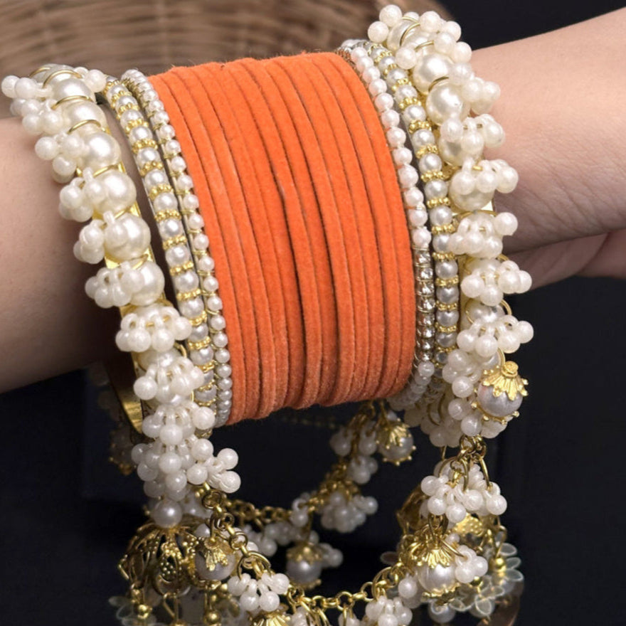 UNS - Velvet  Pearl Hanging Set