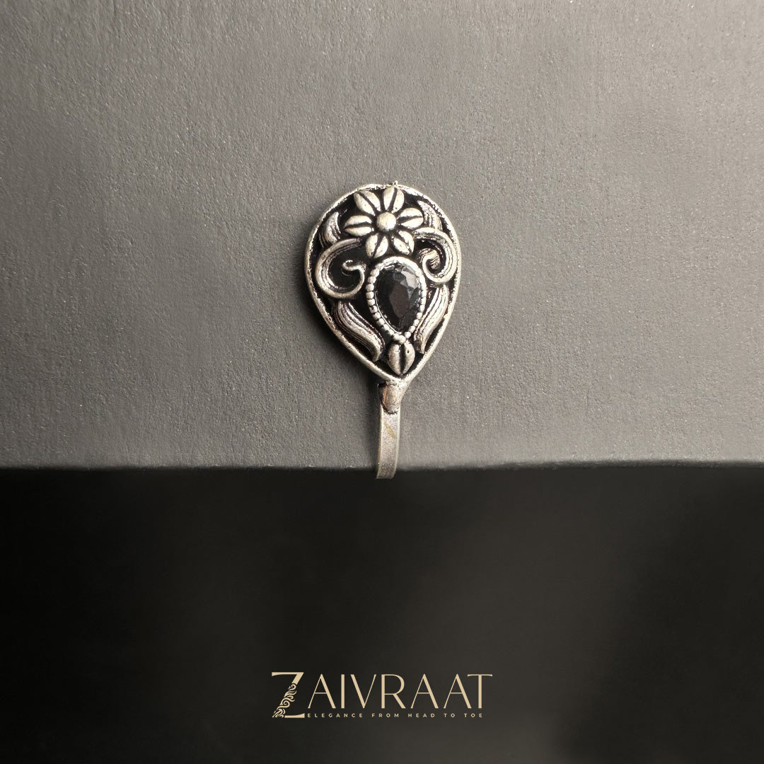 Kalli - Antique Nose Ring (Black)