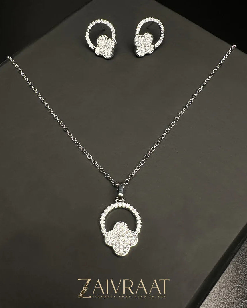 Charm Pendant Set - Zaivraat