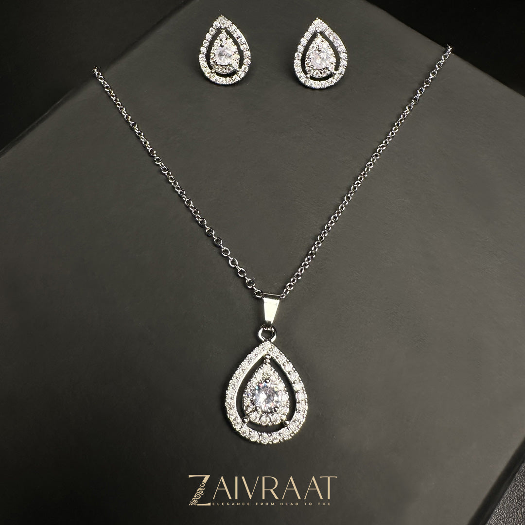 Tear Drop Pendant Set
