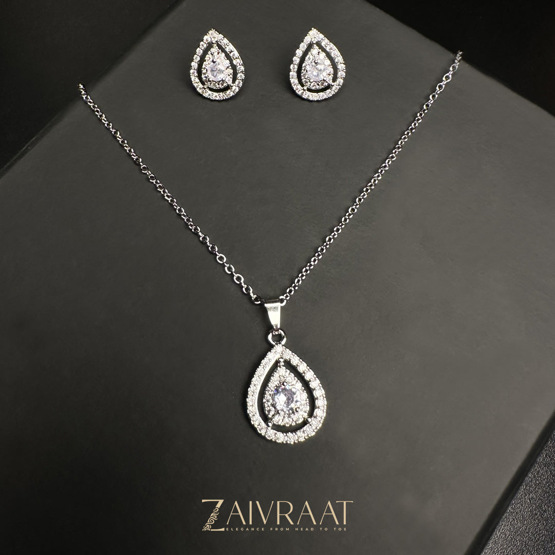 Tear Drop Pendant Set