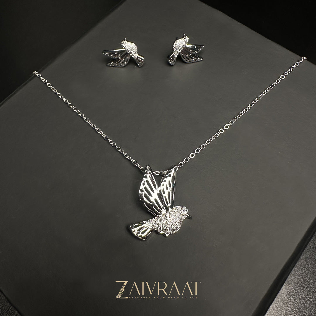 Sparrow Pendant Set
