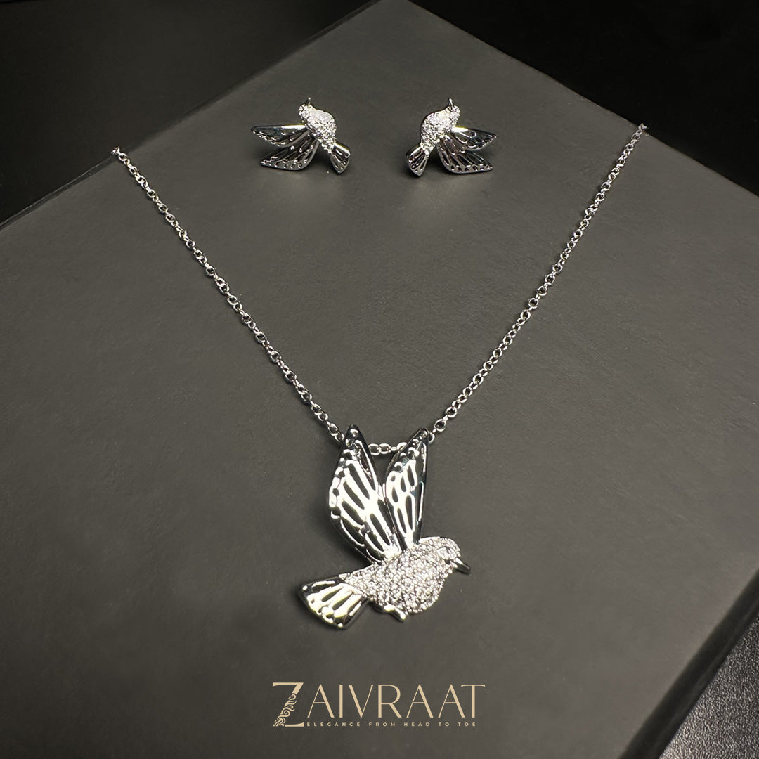 Sparrow Pendant Set