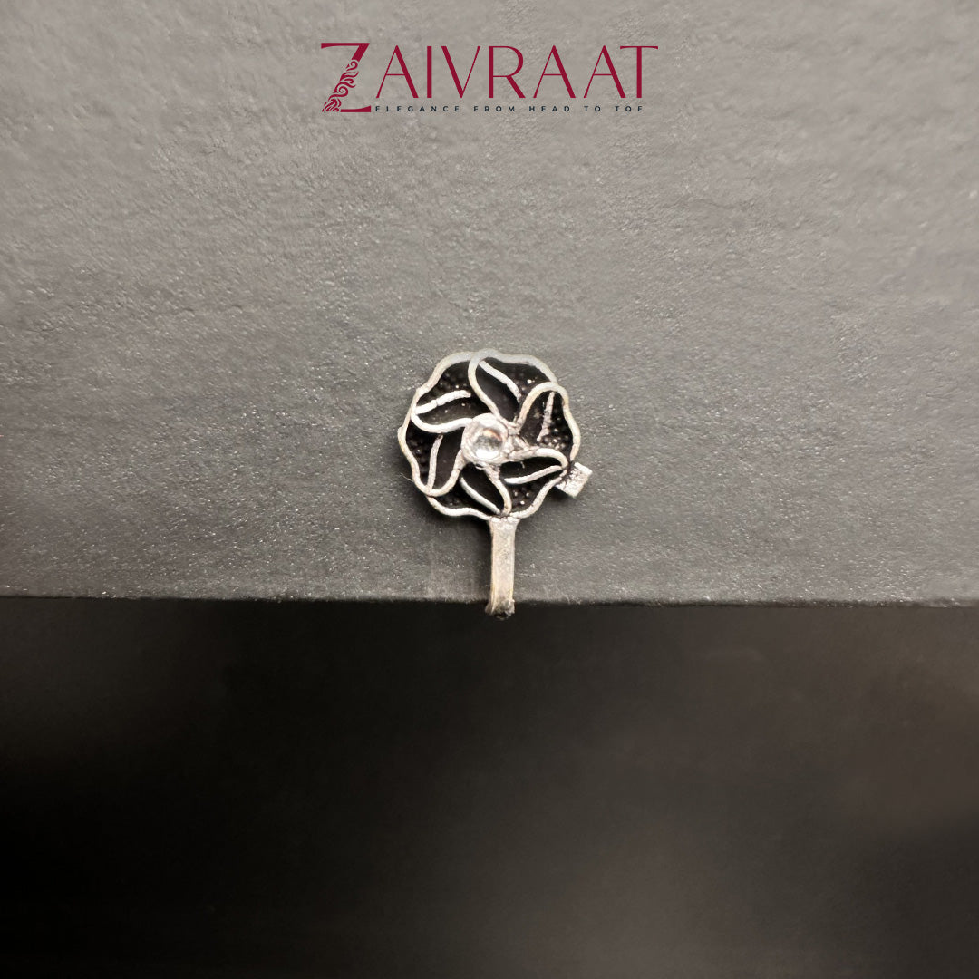 Qulab - Antique Nose Ring (silver)