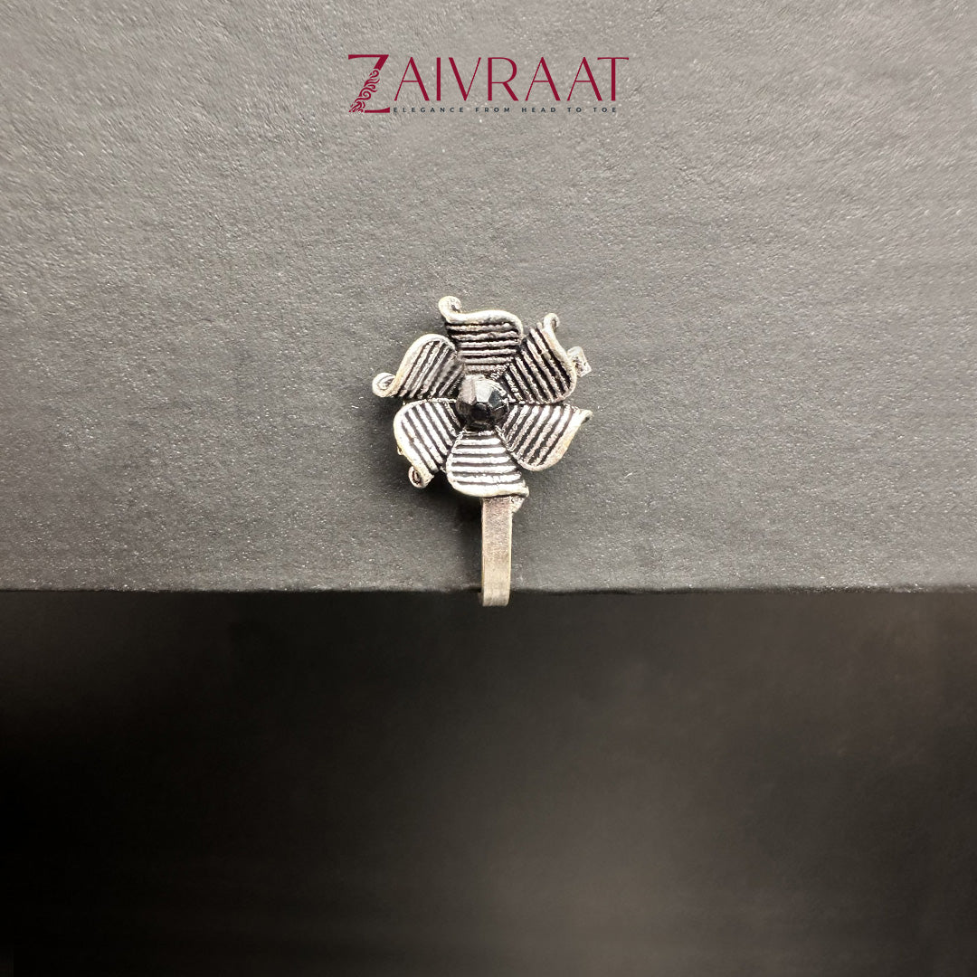 Gulab - Antique Nose Ring (Black)