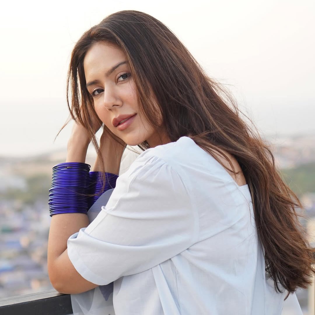 Sonam Bajwa inspired Glass Bangles (Pack of 24)