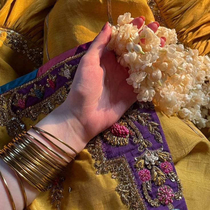 Durefishan Inspired Golden Steel Bangles