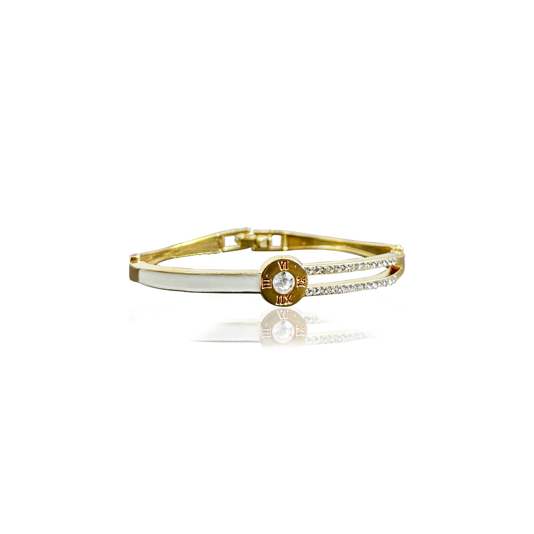 Sophisticated gold bracelet with white  accents – Ideal for Formal and Casual Styles